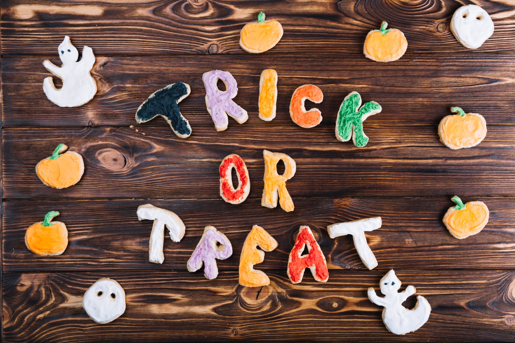 halloween cookies table